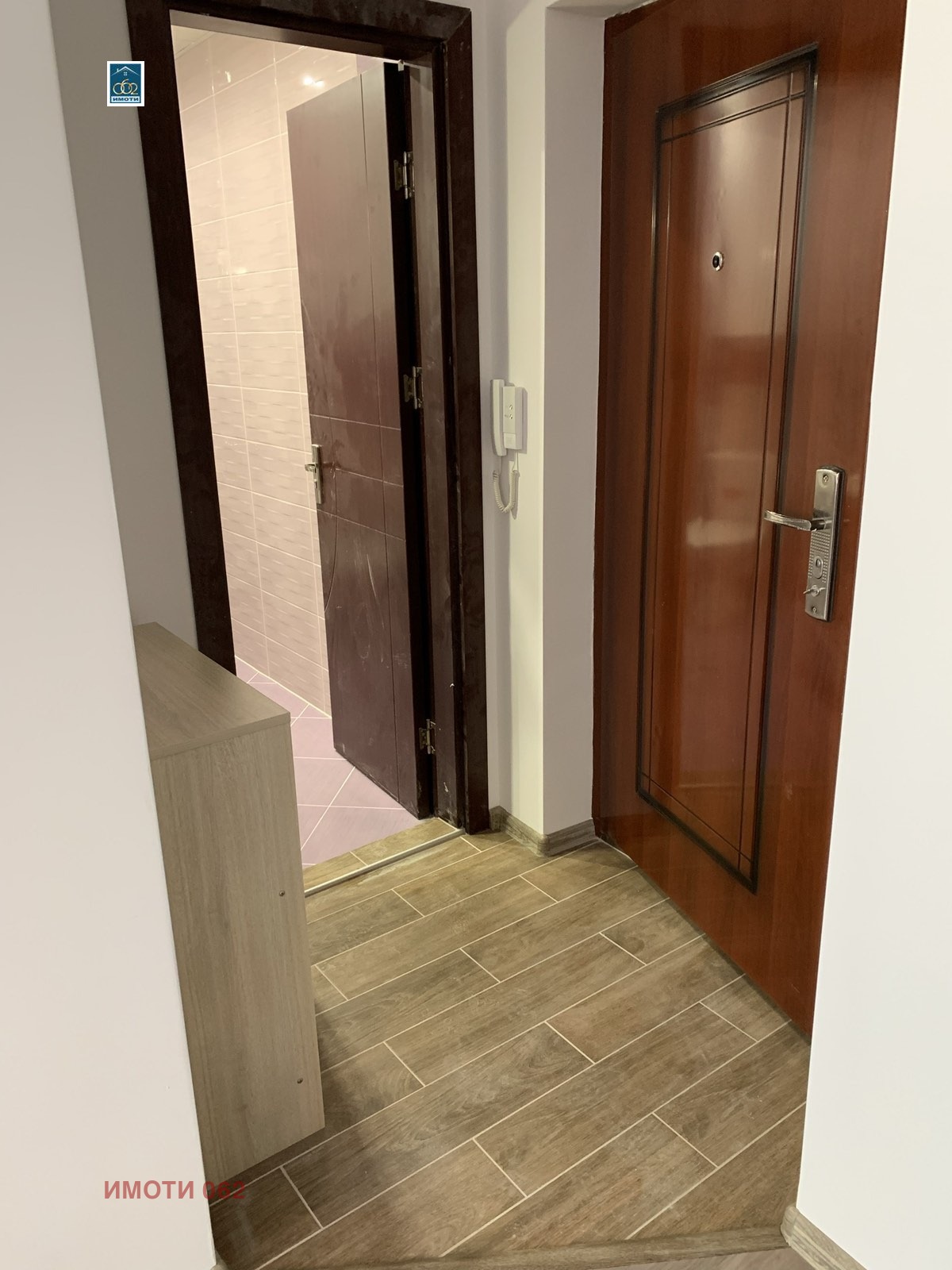 Продава 1-СТАЕН, гр. Велико Търново, Колю Фичето, снимка 8 - Апартаменти - 54690653
