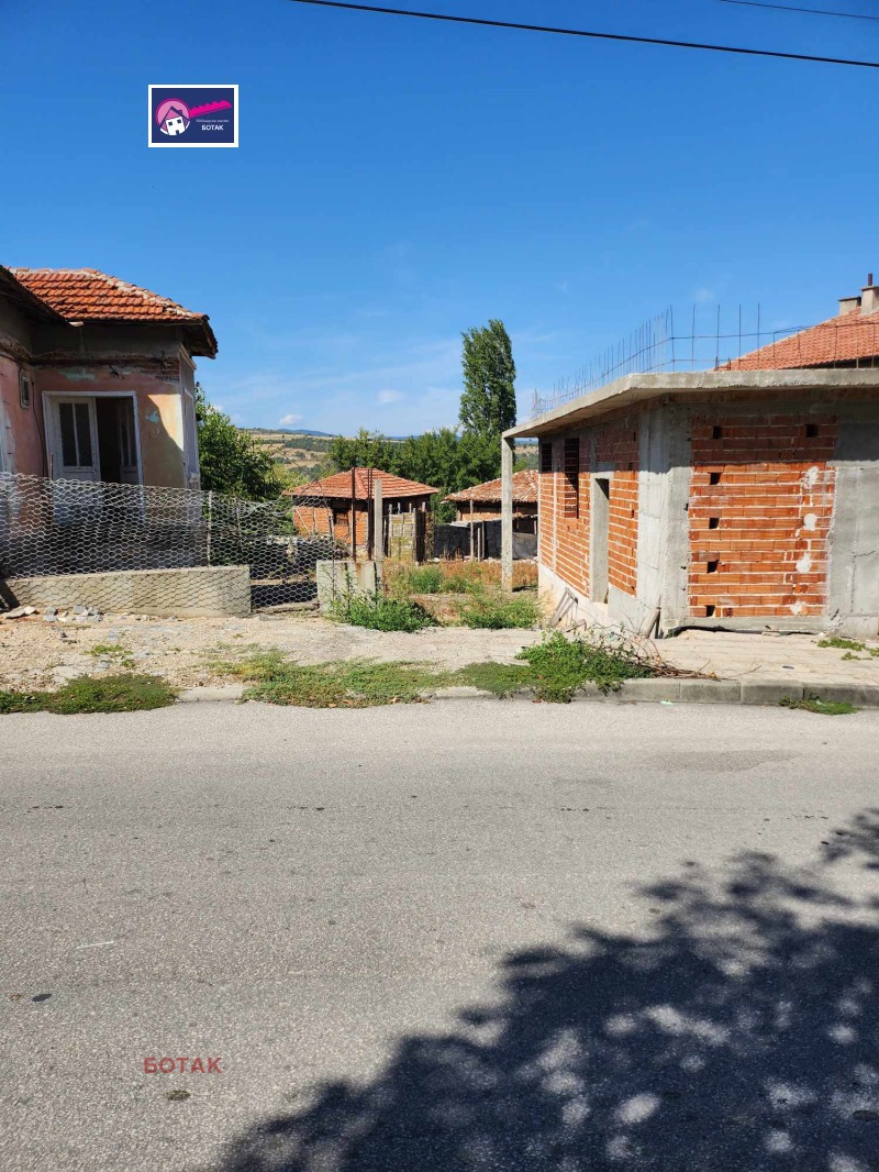 Продава КЪЩА в област Пазарджик, гр. Белово - 70 кв.м / 53 690 € » 105 008.51 лв., БОТАК