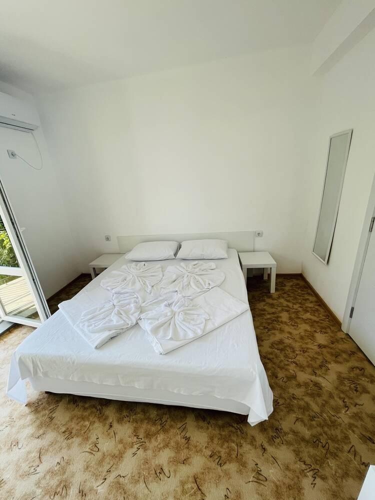 For Sale  Studio region Burgas , Lozenets , 30 sq.m | 57701039