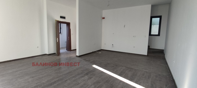 Til salgs  Hus Varna , m-t Dolna Traka , 300 kvm | 86402763 - bilde [6]