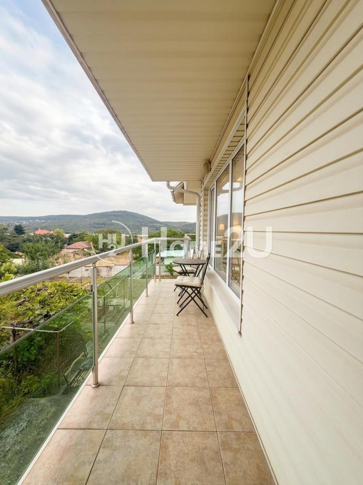 Продава КЪЩА, с. Оброчище, област Добрич, снимка 13 - Къщи - 56135984