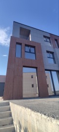 Продава КЪЩА, град Варна, м-т Долна Трака • 319000 € / 623909.77 лв. • 30895492 4