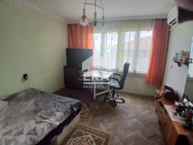 Andar da casa Aksakovo, região Varna 1