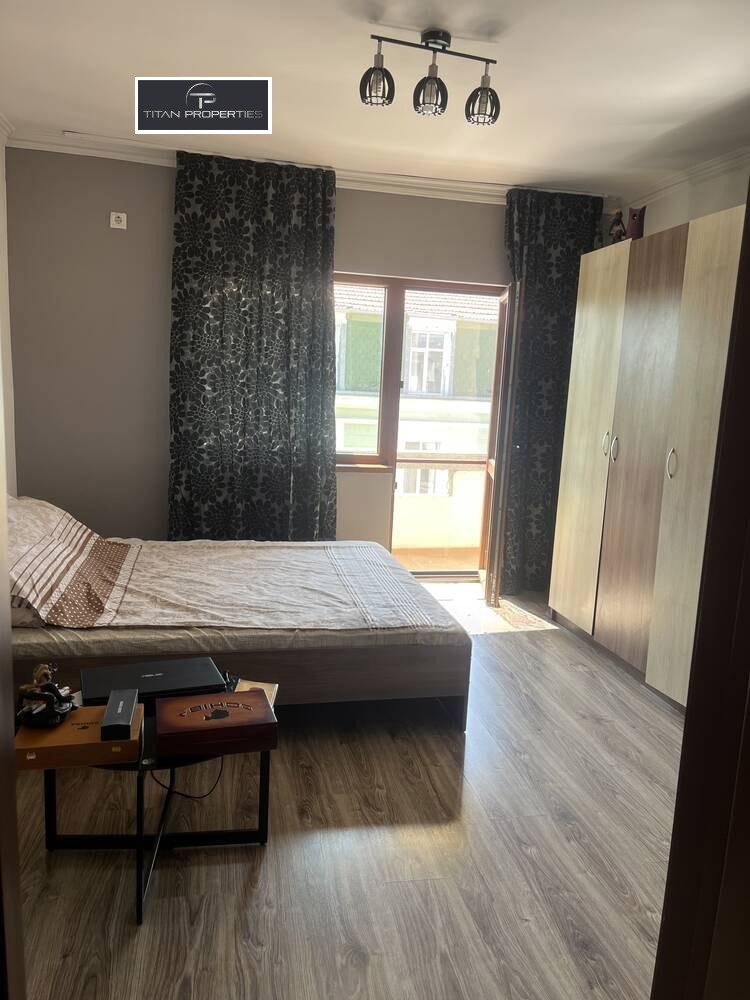 Продава МНОГОСТАЕН, гр. Бургас, Център, снимка 4 - Апартаменти - 53437680