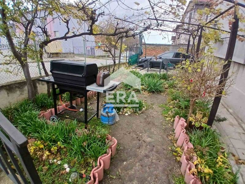 Продава ЕТАЖ ОТ КЪЩА, гр. Аксаково, област Варна, снимка 4 - Етаж от къща - 48782148