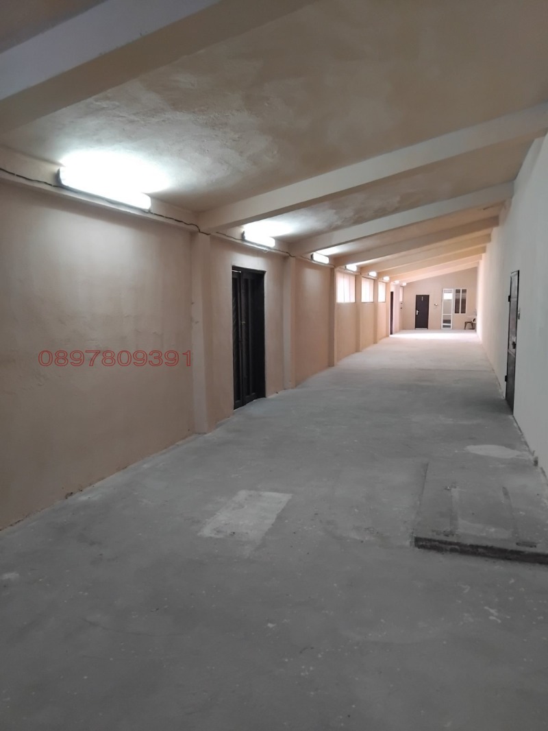 Til salgs  Oppbevaring region Plovdiv , Sjerven , 2900 kvm | 40110253 - bilde [11]