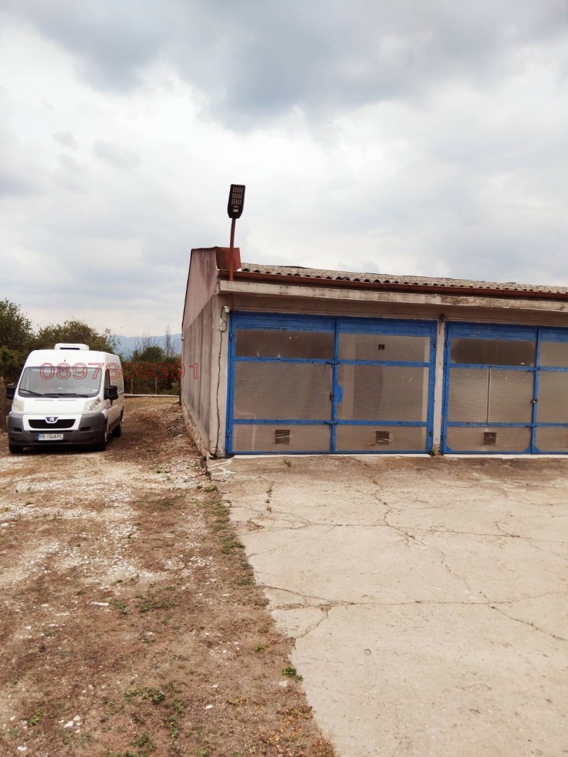 Til salgs  Oppbevaring region Plovdiv , Sjerven , 2900 kvm | 40110253 - bilde [2]