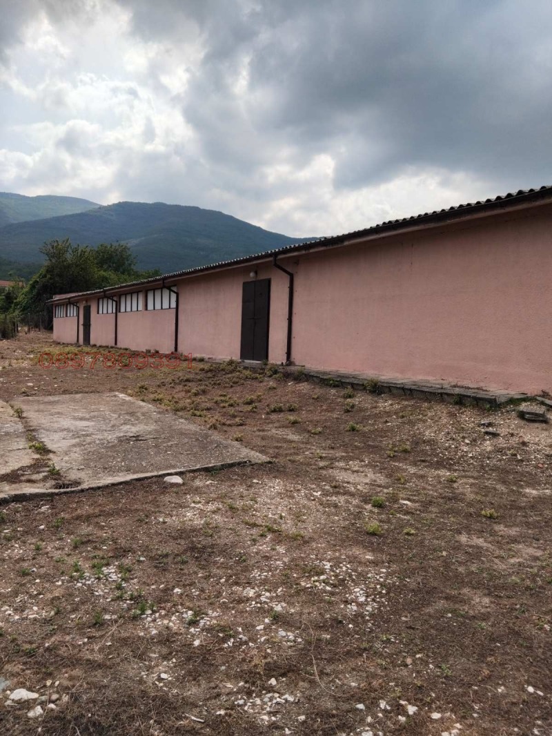 Til salgs  Oppbevaring region Plovdiv , Sjerven , 2900 kvm | 40110253 - bilde [8]
