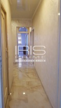 Продава  Многостаен град Шумен , 5-ти полк , 130 кв.м | 24982537 - изображение [2]