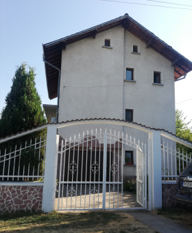 Casa Galabnik, región Pernik 5