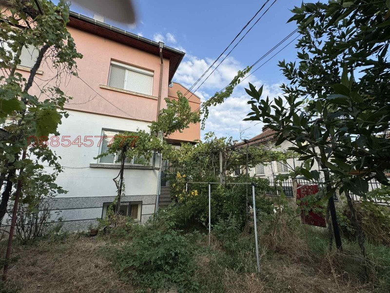 Продава  Етаж от къща област Стара Загора , гр. Казанлък , 139 кв.м | 81951180