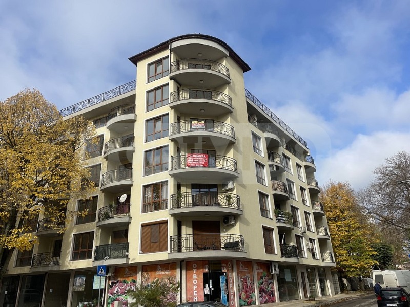Продава 2-СТАЕН в град Добрич, Градска болница - 132 кв.м / 94 200 € » 184 239.19 лв., ТОПИММО