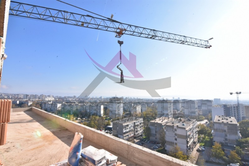 Продава МЕЗОНЕТ в град Варна, Изгрев - 245 кв.м / 348 000 € » 680 628.84 лв., АДМИРАЛ РИЪЛ ЕСТЕЙТ ЕООД