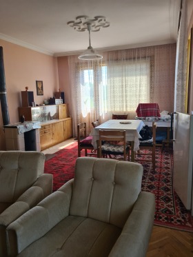 Hus Gorni Okol, region Sofia 10