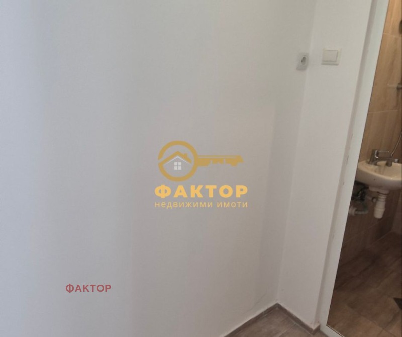 Продава  1-стаен град Пловдив , Съдийски , 30 кв.м | 64860667 - изображение [3]