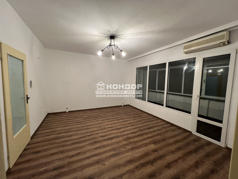 Продава 3-СТАЕН, гр. Пловдив, Въстанически, снимка 11 - Апартаменти - 52401396