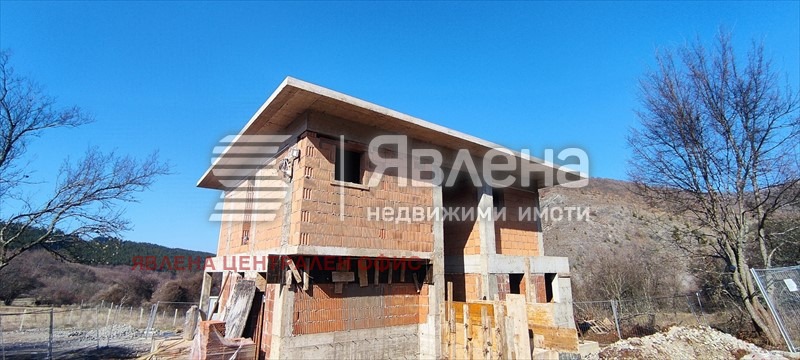 Продава КЪЩА, с. Боснек, област Перник, снимка 6 - Къщи - 53788342