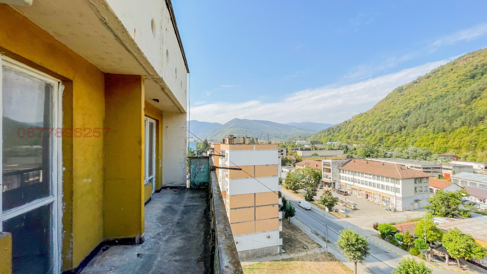 Продава 2-СТАЕН, гр. Етрополе, област София област