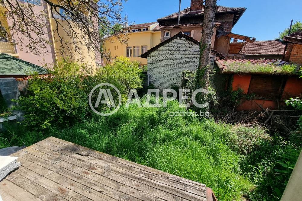 Продава ЕТАЖ ОТ КЪЩА, гр. София, Триъгълника, снимка 3 - Етаж от къща - 54341008