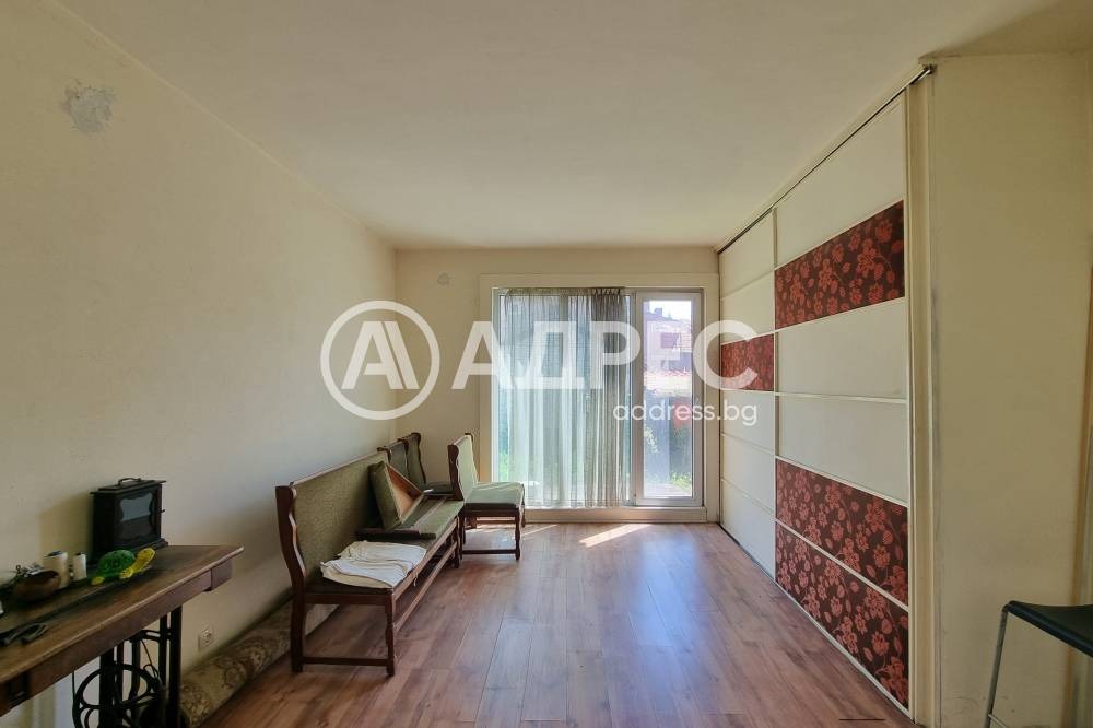 Продава ЕТАЖ ОТ КЪЩА, гр. София, Триъгълника, снимка 8 - Етаж от къща - 54341008