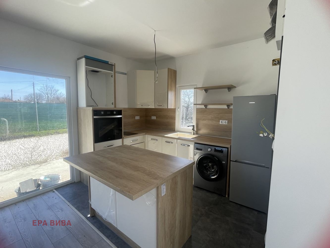 Продава КЪЩА, с. Росеново, област Добрич, снимка 3 - Къщи - 53873513