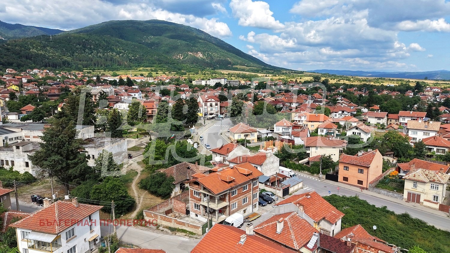 Продава КЪЩА, с. Костенец, област София област, снимка 2 - Къщи - 55182363