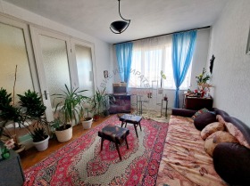 2 bedroom Kolhozen pazar, Varna 2