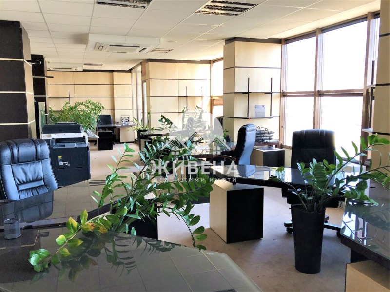 Продава  Офис, град Варна, Спортна зала • 1 107 000 EUR • ID 31709034 — holmes.bg - [1] 