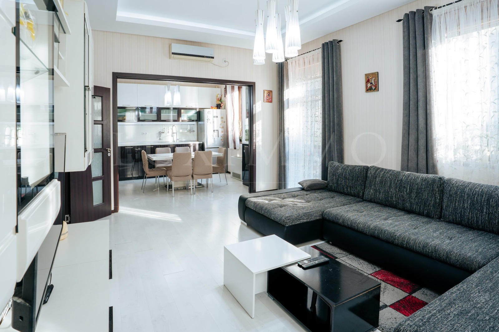 Продава 3-СТАЕН, гр. Бургас, Център, снимка 3 - Апартаменти - 55190990