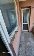 Продава  2-стаен град Шумен , 5-ти полк , 64 кв.м | 94590304 - изображение [9]