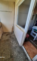 Продава  2-стаен град Шумен , 5-ти полк , 64 кв.м | 94590304 - изображение [10]