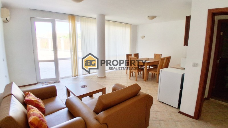 Myytävänä  2 makuuhuonetta Dobrichin alue , Božurets , 114 neliömetriä | 35169113 - kuva [2]