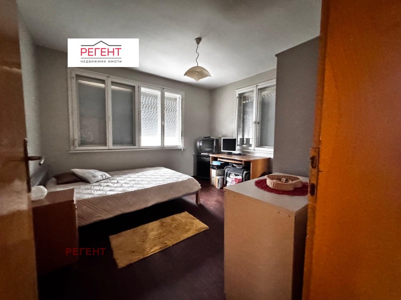 Продава ЕТАЖ ОТ КЪЩА, гр. Севлиево, област Габрово, снимка 2 - Етаж от къща - 52691494