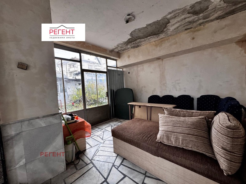 Продава ЕТАЖ ОТ КЪЩА, гр. Севлиево, област Габрово, снимка 6 - Етаж от къща - 52691494