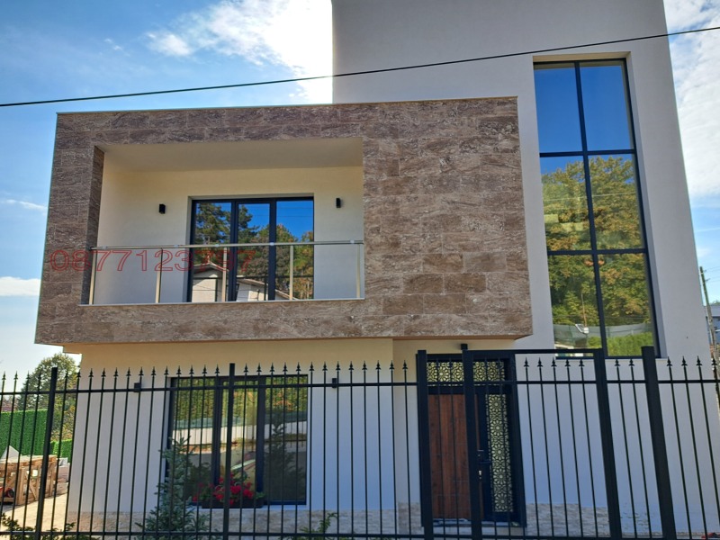 À venda  Casa Varna , m-t Manastirski rid , 310 m² | 92233905