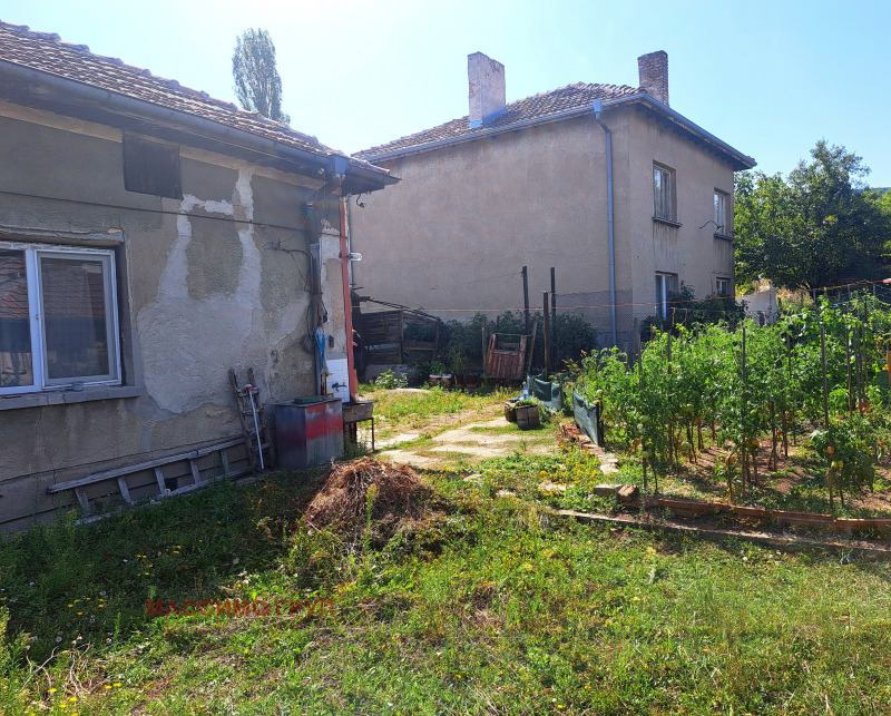 Продава КЪЩА, гр. Перник, Могиличе