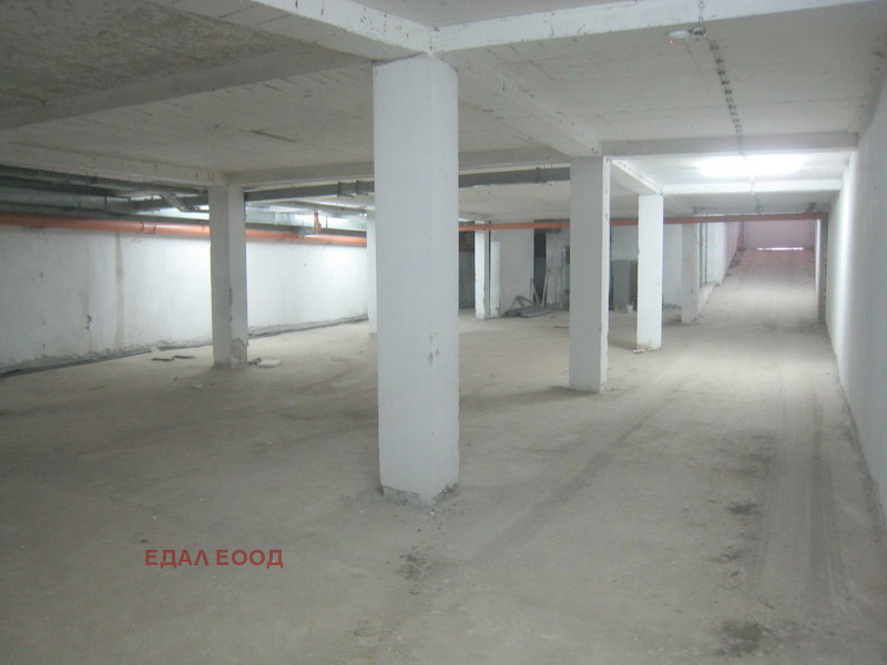 Продава ГАРАЖ, ПАРКОМЯСТО, гр. София, Люлин - център, снимка 7 - Гаражи и паркоместа - 52852280