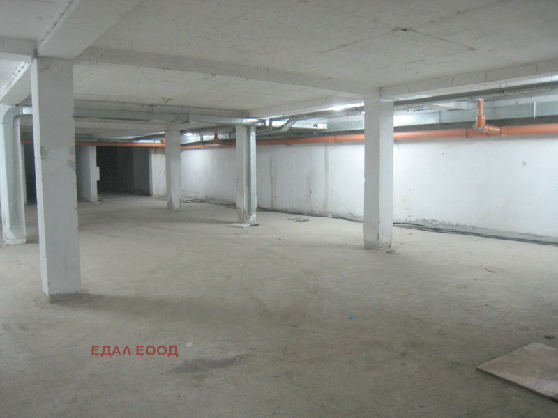 Продава ГАРАЖ, ПАРКОМЯСТО, гр. София, Люлин - център, снимка 4 - Гаражи и паркоместа - 52852280