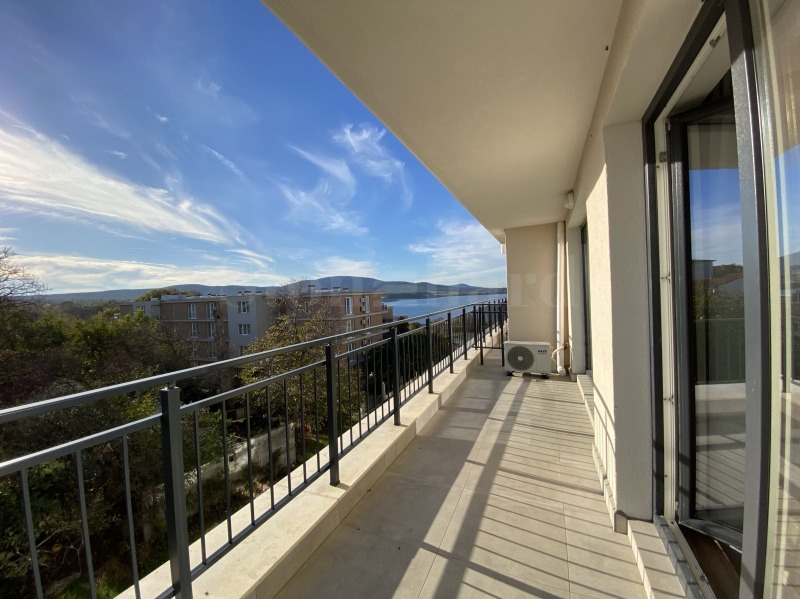 Продава 2-СТАЕН в област Бургас, гр. Ахтопол - 63 кв.м / 145 521 € » 284 614.34 лв., СТОУНХАРД ПРЕМИЪР В СТРАНАТА И ЧУЖБИНА