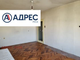 2-стаен град Русе, Широк център 3