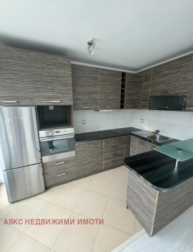 1 quarto Suhata reka, Sofia