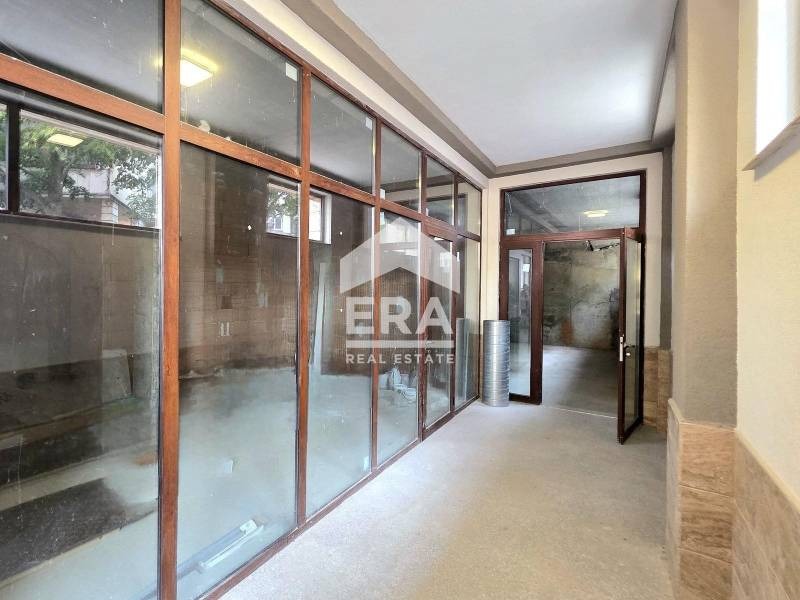Продава МАГАЗИН, гр. Русе, Център, снимка 3 - Магазини - 55357661
