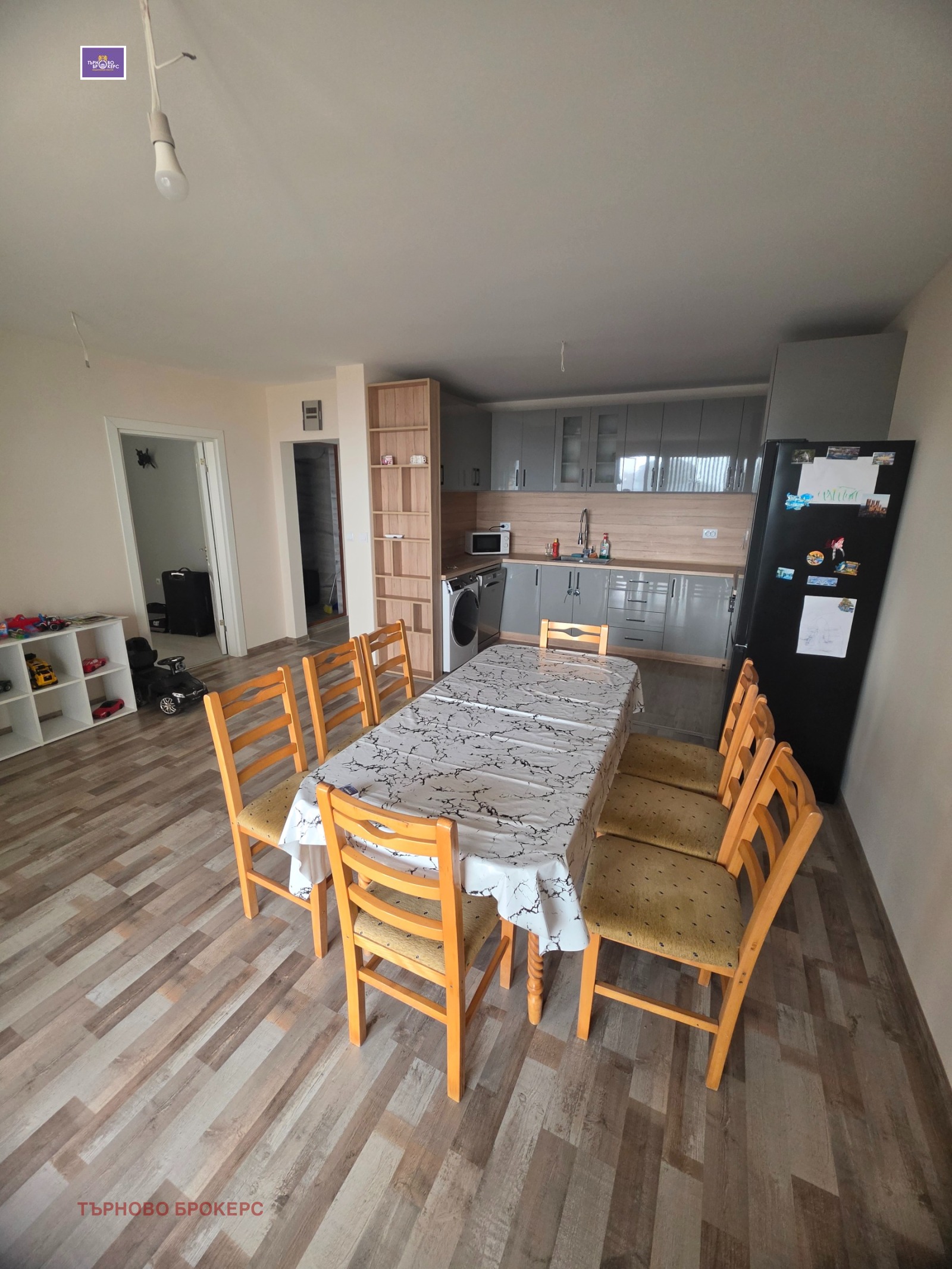 Продава 3-СТАЕН, гр. Велико Търново, Бузлуджа, снимка 4 - Апартаменти - 56280734