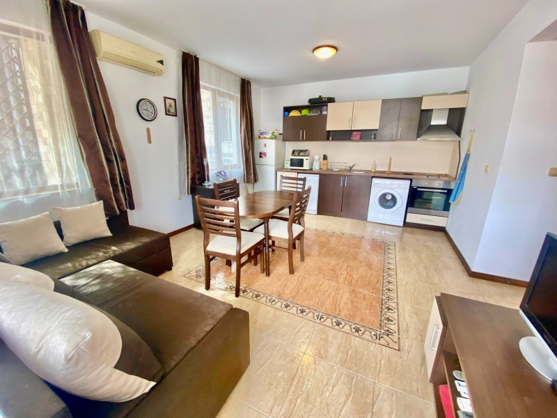 Продава 3-СТАЕН в област Бургас, гр. Свети Влас - 100 кв.м / 115 000 € » 224 920.45 лв., ВИЧВАН-Г