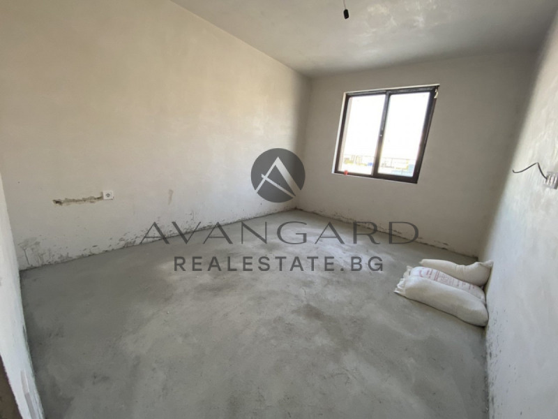 Продава 3-СТАЕН, гр. Пловдив, Остромила, снимка 2 - Апартаменти - 52491154