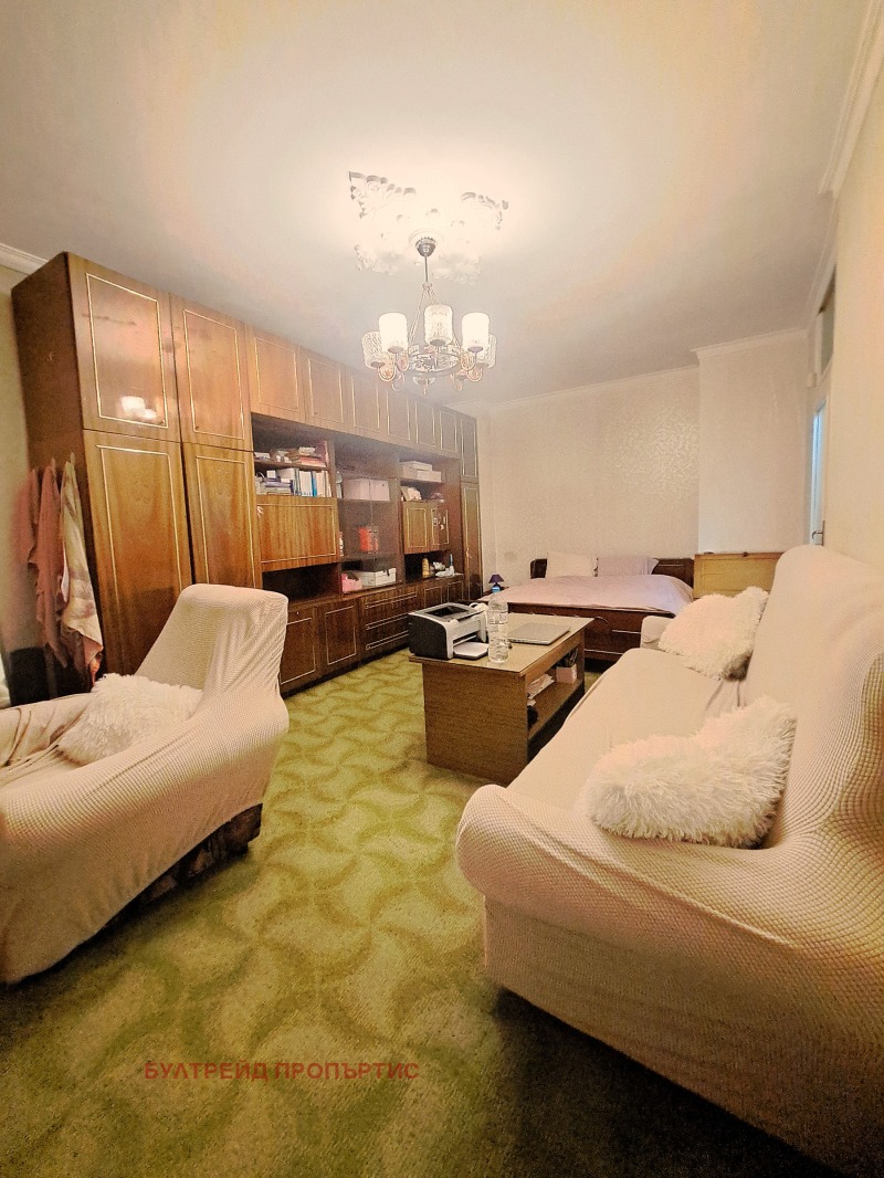 Продава 3-СТАЕН, гр. София, Стрелбище, снимка 2 - Апартаменти - 52442309