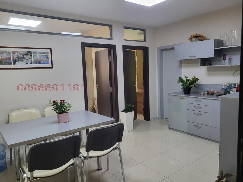 Продава ОФИС, гр. Пловдив, Център