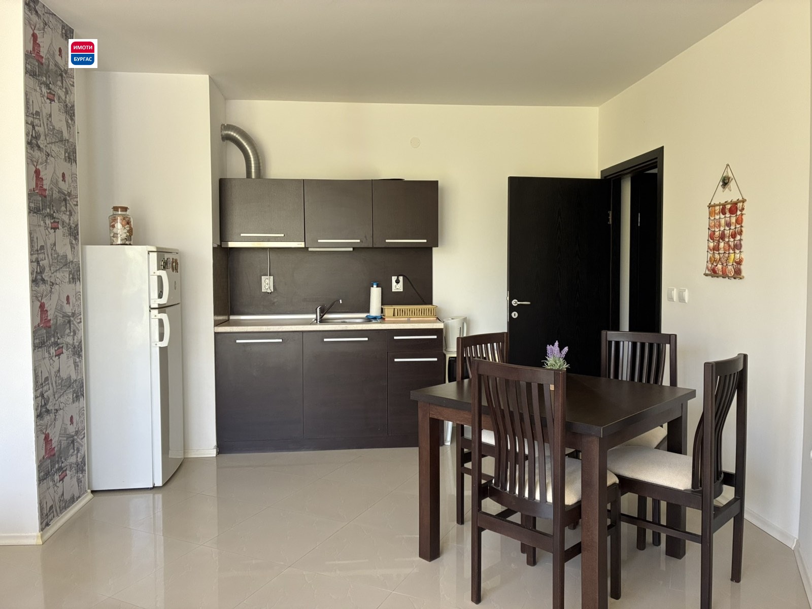 Продава 2-СТАЕН, гр. Бургас, Сарафово, снимка 5 - Апартаменти - 56039983