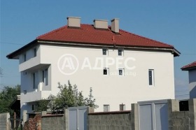 Huis Skutare, regio Plovdiv 1