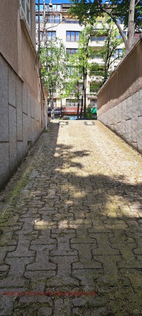 Garasje Lozenets, Sofia 3